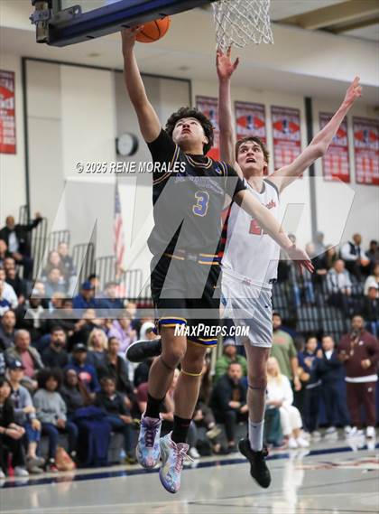 Thumbnail 2 in Mira Mesa vs Maranatha (CIF State Regional D3 Rnd 3) photogallery.