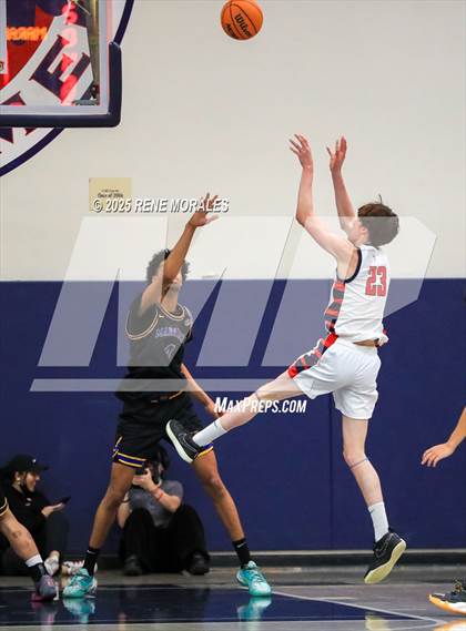 Thumbnail 2 in Mira Mesa vs Maranatha (CIF State Regional D3 Rnd 3) photogallery.