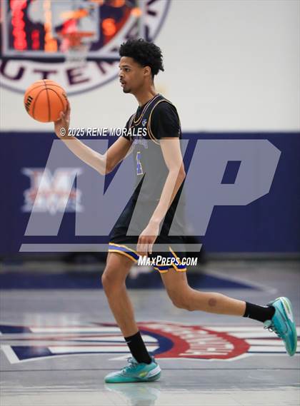 Thumbnail 1 in Mira Mesa vs Maranatha (CIF State Regional D3 Rnd 3) photogallery.