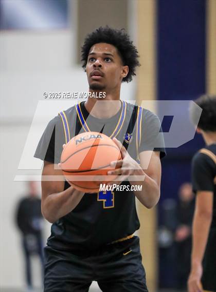 Thumbnail 1 in Mira Mesa vs Maranatha (CIF State Regional D3 Rnd 3) photogallery.
