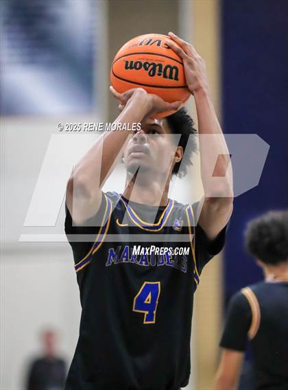 Thumbnail 2 in Mira Mesa vs Maranatha (CIF State Regional D3 Rnd 3) photogallery.