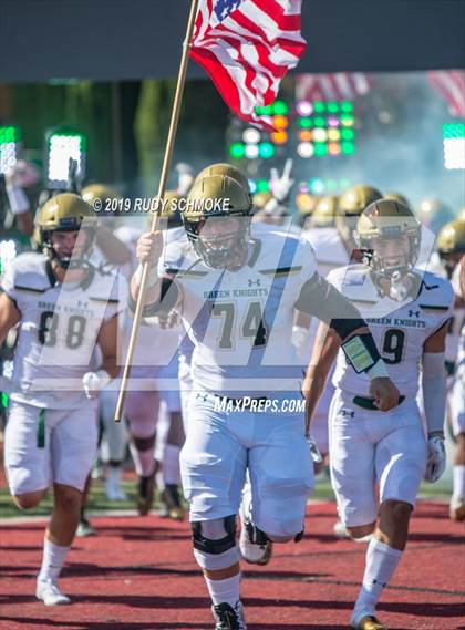 Thumbnail 2 in JSerra Catholic vs. St. Joseph Regional (Honor Bowl) photogallery.