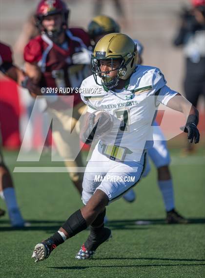 Thumbnail 3 in JSerra Catholic vs. St. Joseph Regional (Honor Bowl) photogallery.