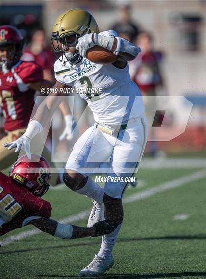 Thumbnail 2 in JSerra Catholic vs. St. Joseph Regional (Honor Bowl) photogallery.