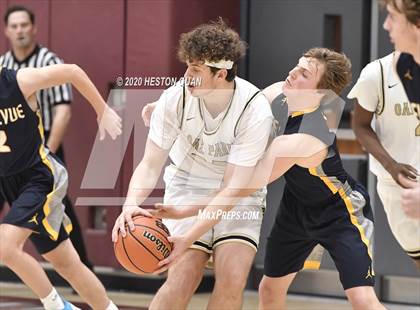 Thumbnail 3 in Bellevue vs. Oak Park (Rancho Mirage Holiday Invitational) photogallery.