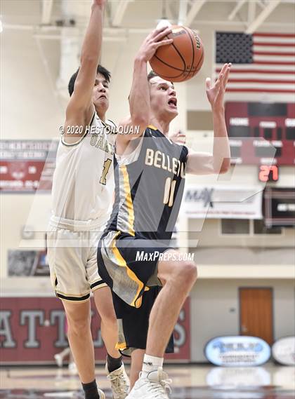 Thumbnail 3 in Bellevue vs. Oak Park (Rancho Mirage Holiday Invitational) photogallery.