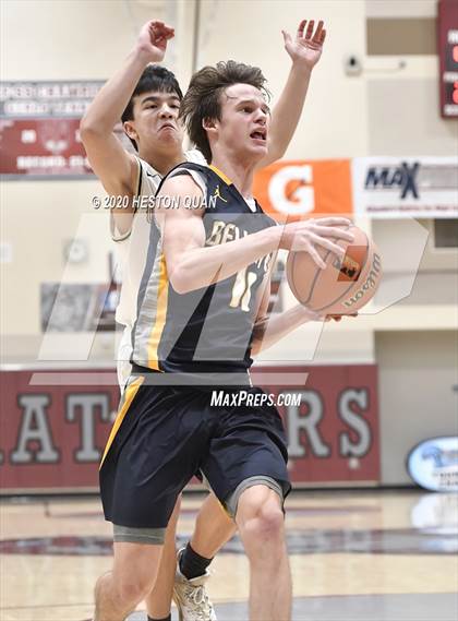 Thumbnail 2 in Bellevue vs. Oak Park (Rancho Mirage Holiday Invitational) photogallery.