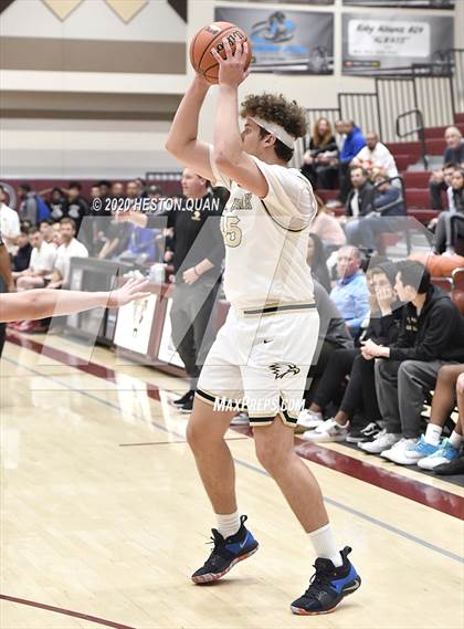 Thumbnail 2 in Bellevue vs. Oak Park (Rancho Mirage Holiday Invitational) photogallery.