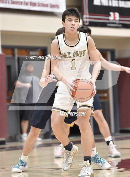 Thumbnail 1 in Bellevue vs. Oak Park (Rancho Mirage Holiday Invitational) photogallery.