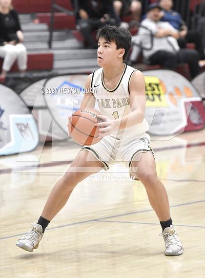 Thumbnail 3 in Bellevue vs. Oak Park (Rancho Mirage Holiday Invitational) photogallery.