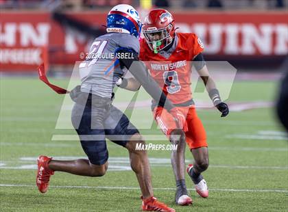 Thumbnail 3 in North Shore vs. Dickinson (UIL 6A D1 Football Regional Final) photogallery.