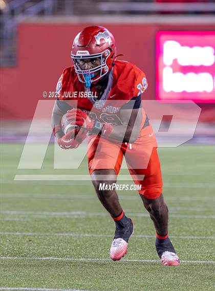 Thumbnail 2 in North Shore vs. Dickinson (UIL 6A D1 Football Regional Final) photogallery.