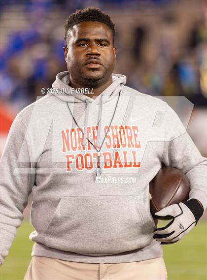 Thumbnail 2 in North Shore vs. Dickinson (UIL 6A D1 Football Regional Final) photogallery.