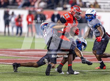 Thumbnail 1 in North Shore vs. Dickinson (UIL 6A D1 Football Regional Final) photogallery.