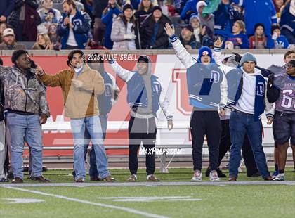 Thumbnail 3 in North Shore vs. Dickinson (UIL 6A D1 Football Regional Final) photogallery.