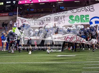 Thumbnail 2 in North Shore vs. Dickinson (UIL 6A D1 Football Regional Final) photogallery.