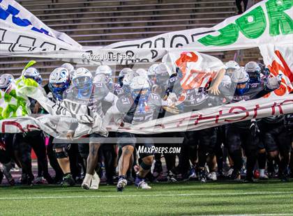 Thumbnail 1 in North Shore vs. Dickinson (UIL 6A D1 Football Regional Final) photogallery.