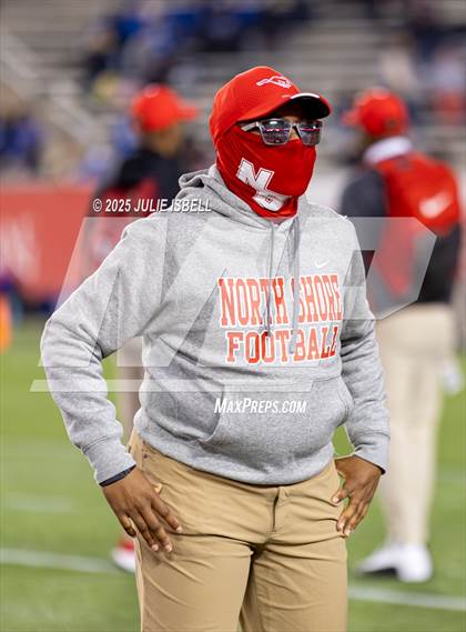 Thumbnail 3 in North Shore vs. Dickinson (UIL 6A D1 Football Regional Final) photogallery.