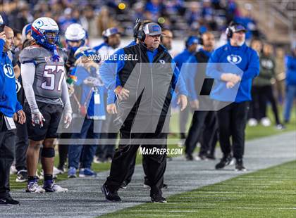 Thumbnail 2 in North Shore vs. Dickinson (UIL 6A D1 Football Regional Final) photogallery.