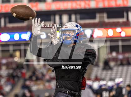 Thumbnail 2 in North Shore vs. Dickinson (UIL 6A D1 Football Regional Final) photogallery.