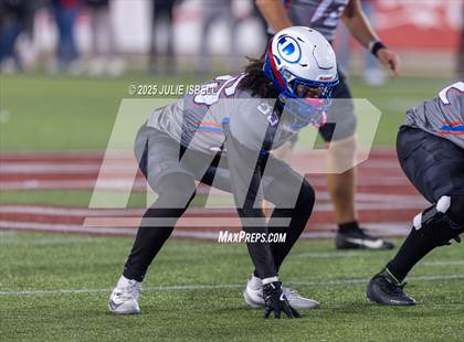 Thumbnail 2 in North Shore vs. Dickinson (UIL 6A D1 Football Regional Final) photogallery.