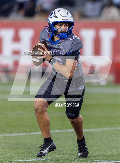 Thumbnail 1 in North Shore vs. Dickinson (UIL 6A D1 Football Regional Final) photogallery.