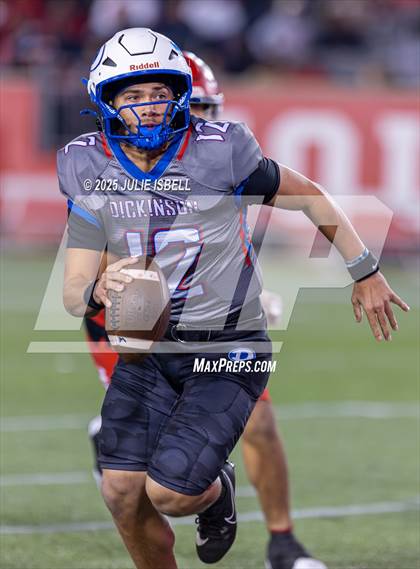 Thumbnail 3 in North Shore vs. Dickinson (UIL 6A D1 Football Regional Final) photogallery.