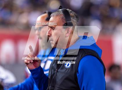 Thumbnail 3 in North Shore vs. Dickinson (UIL 6A D1 Football Regional Final) photogallery.