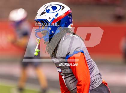 Thumbnail 2 in North Shore vs. Dickinson (UIL 6A D1 Football Regional Final) photogallery.