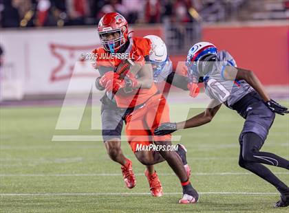 Thumbnail 3 in North Shore vs. Dickinson (UIL 6A D1 Football Regional Final) photogallery.