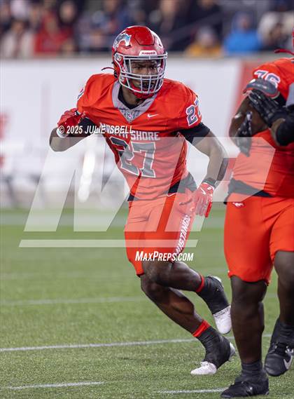 Thumbnail 1 in North Shore vs. Dickinson (UIL 6A D1 Football Regional Final) photogallery.