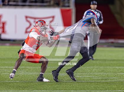 Thumbnail 2 in North Shore vs. Dickinson (UIL 6A D1 Football Regional Final) photogallery.