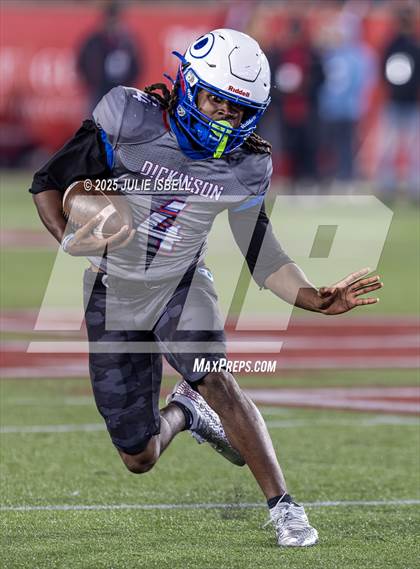 Thumbnail 1 in North Shore vs. Dickinson (UIL 6A D1 Football Regional Final) photogallery.