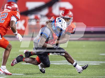 Thumbnail 3 in North Shore vs. Dickinson (UIL 6A D1 Football Regional Final) photogallery.