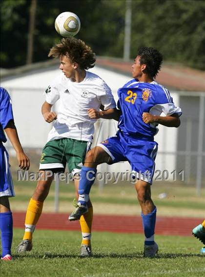 Thumbnail 1 in Linden vs. Sonora photogallery.