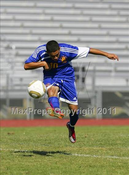 Thumbnail 1 in Linden vs. Sonora photogallery.