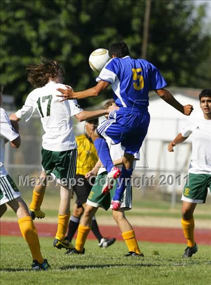 Thumbnail 2 in Linden vs. Sonora photogallery.