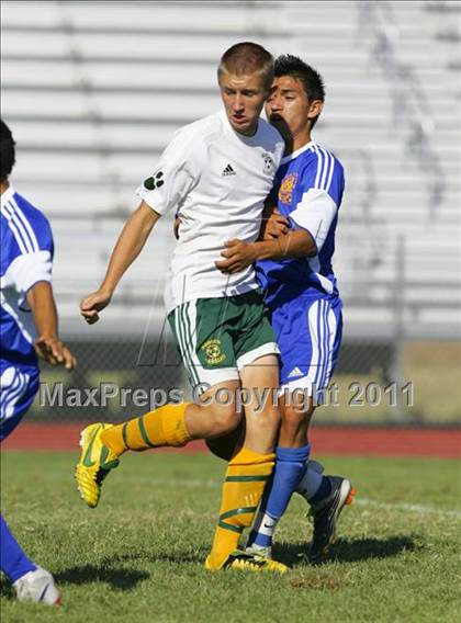 Thumbnail 2 in Linden vs. Sonora photogallery.