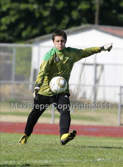 Thumbnail 1 in Linden vs. Sonora photogallery.
