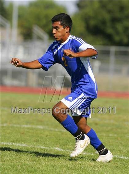 Thumbnail 3 in Linden vs. Sonora photogallery.