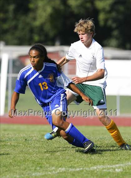Thumbnail 2 in Linden vs. Sonora photogallery.