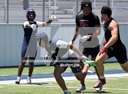 Thumbnail 3 in San Clemente vs. St. John Bosco (Brave 8 Invitational) photogallery.