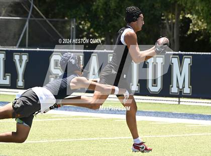 Thumbnail 2 in San Clemente vs. St. John Bosco (Brave 8 Invitational) photogallery.