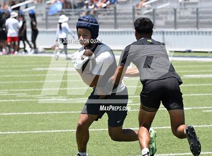 Thumbnail 2 in San Clemente vs. St. John Bosco (Brave 8 Invitational) photogallery.