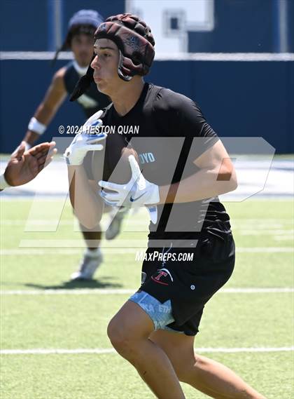 Thumbnail 1 in San Clemente vs. St. John Bosco (Brave 8 Invitational) photogallery.