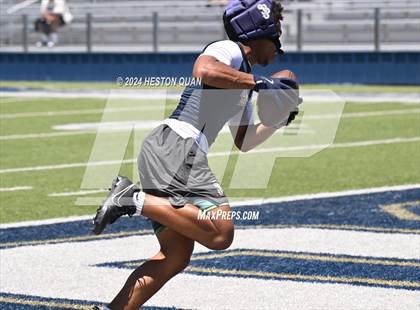 Thumbnail 2 in San Clemente vs. St. John Bosco (Brave 8 Invitational) photogallery.