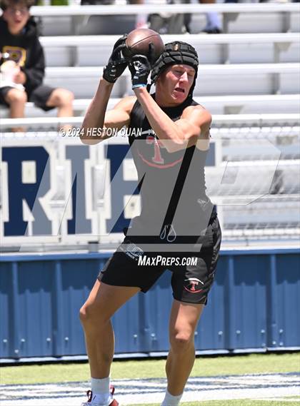 Thumbnail 3 in San Clemente vs. St. John Bosco (Brave 8 Invitational) photogallery.