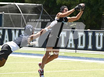 Thumbnail 2 in San Clemente vs. St. John Bosco (Brave 8 Invitational) photogallery.
