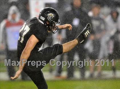 Thumbnail 2 in De La Salle vs. Servite (CIF State Open Division Final) photogallery.
