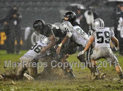 Thumbnail 2 in De La Salle vs. Servite (CIF State Open Division Final) photogallery.